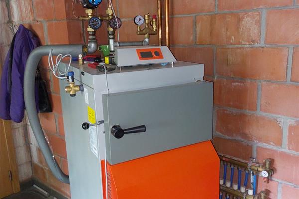 Centrale verwarming op houtblokken - Biomassa